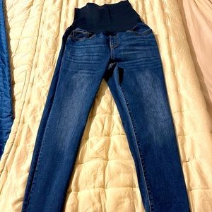 Indigo Poppy Maternity skinny leg blue jean with stretch waist band, size L